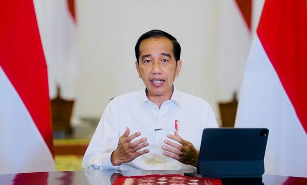 Joko Widodo Membeberkan Pertama, hari ini pemerintah mencabut sebanyak 2.078 izin perusahaan