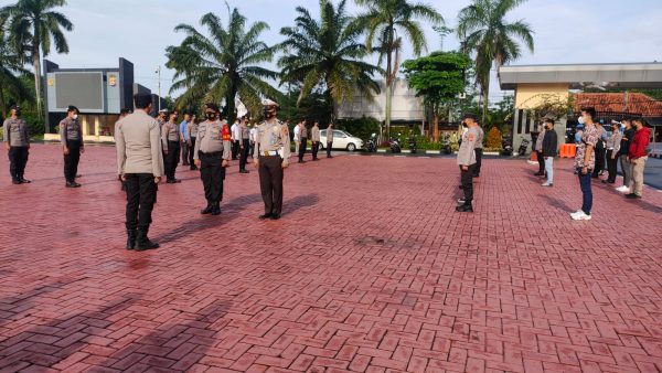 Bidpropam Polda Banten Awasi Kegiatan Serah Terima Tugas Piket di Polda Banten