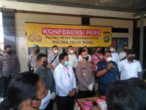 Polsek Teluk Naga Polres Metro Tangerang Kota berhasil ungkap kasus pembobolan spesialis 12 gerai toko market ditempat berbeda.