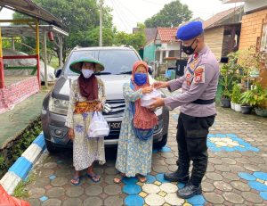 Ditpolairud Polda Banten Laksanakan Program Warung Jum’at Dan Polisi Sayang Anak Yatim