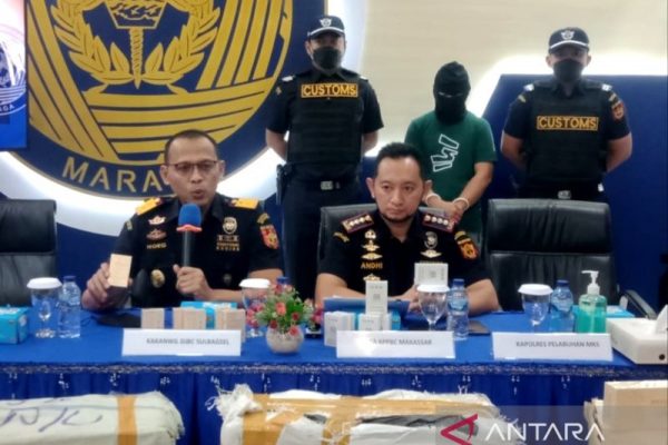 Pelaku satu orang, berinisial C berusia 41 tahun,” sebut Kepala Kantor Wilayah Direktorat Jenderal Bea