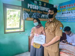 Penyaluran BLT DD Tahap Pertama Di Desa Cidahu Berjalan Lancar