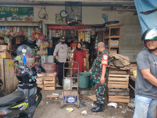 Monitoring Stock Dan Harga Minyak Goreng Di Minimarket Alfamart Desa Kaliasin Balaraja