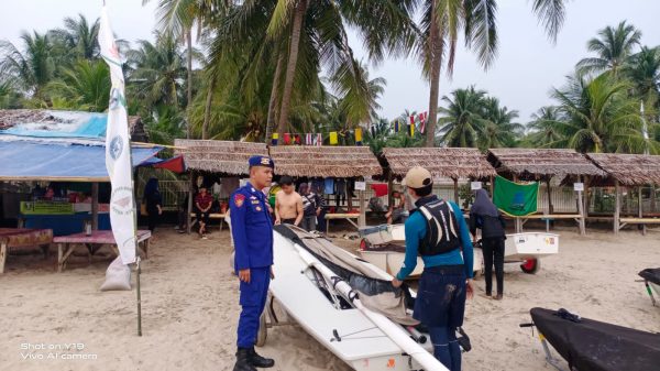 Ditpolairud Polda Banten Gelar Pengamanan Lomba Tukik Sailing Regatta Anyer 2022