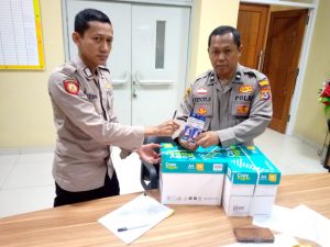 Bag Logistik Polresta Tangerang Laksanakan Kegiatan Pendistribusian ATK Operasional Personil Polresta Tangerang Dan Polsek Jajaran Polresta Tangerang