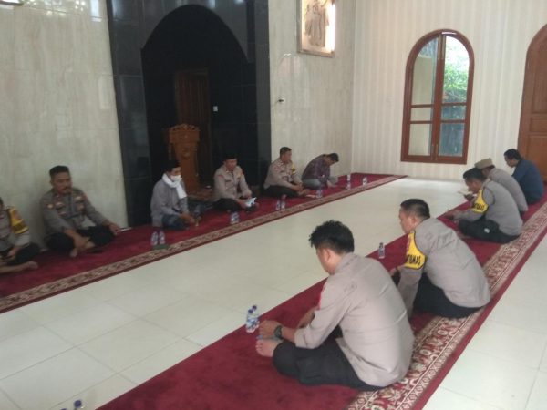Mendukung Program Kerja Polri, Polsek Balaraja Polresta Tangerang Rutin Laksanakan Pembinaan Mental, Rohani Dan Doa Keselamatan Bersama