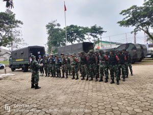 Ada Apa!!! Iring-Iringan Kendaraan TNI Melintasi Perapatan Cisoka