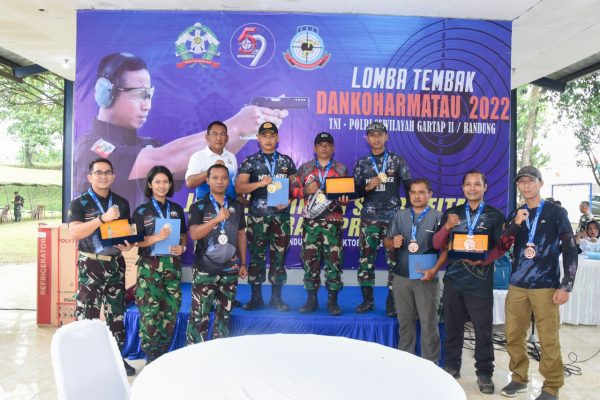 Dankoharmatau Buka Lomba Menembak TNI-Polri