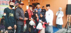 H.Suhaemi Ketua DPC BPPKB Kota Cilegon Berbagi Kebahagiaan Kepada Anak Yatim Dan Duafa