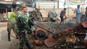 JAWARA ( Jalinan Warga dan Tentara ) Koramil 05/Balaraja bersama Warga Membangun Masjid Jamie Nurul Jihad