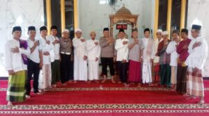 Kapolsek Balaraja Akp Badri Hasan, S.,M, Usai Sholat Jum’at Berikan Himbauan Kamtibmas