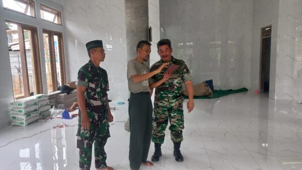 Danramil 05/Balaraja Pimpin kegaiatan Karya Bakti di Masjid Jami Nurul Jihad dan Musholla Al Hidayah