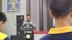 1074 NARAPIDANA LAPAS SURABAYA TERIMA REMISI KHUSUS IDUL FITRI*