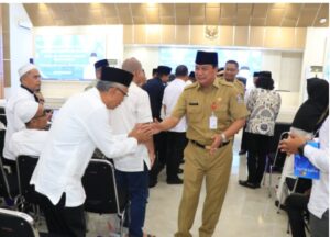 Sekda Minta Ketua Regu dan Rombongan Haji Layani Jamaah Sepenuh hati