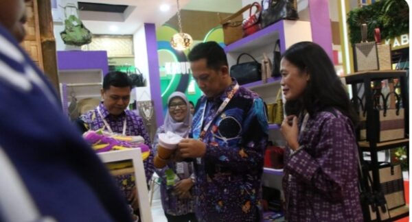 “Pj Bupati Tangerang Hadiri Pembukaan Rakernas XVI APKASI, Otonomi Expo dan APKASI Procurement Network 2024