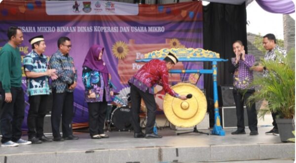 Pj Bupati Tangerang Buka Food Festival UMKM di Kecamatan Curug