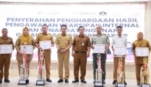 Pemkab Tangerang Serahkan Penghargaan Kearsipan, Dorong Wujudkan Sadar Tertib Arsip*