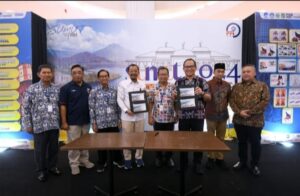 Ilyas Sitorus Apresiasi Pameran Nasional Filateli Tahun 2024