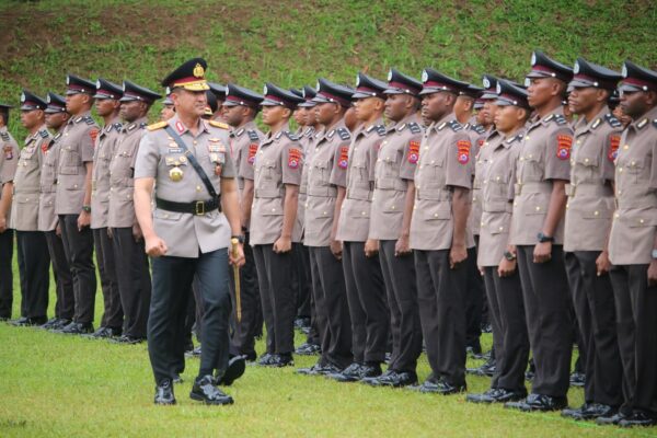 Kapolda Banten Pimpin Penutupan Diktuk Bintara Polri Gel II T.A. 2024