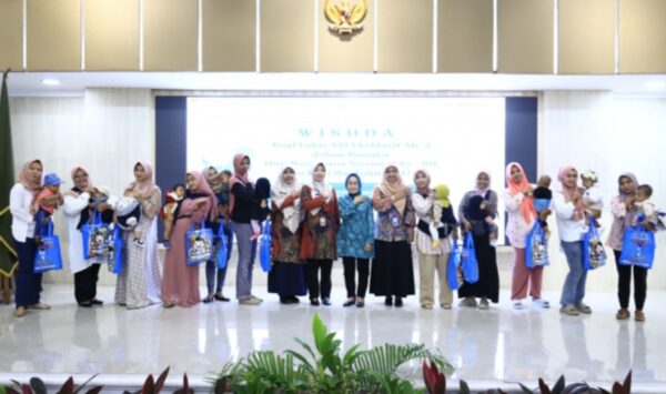 Dinkes Gelar Wisuda Bayi Lulus ASI Eksklusif Angkatan Kedua