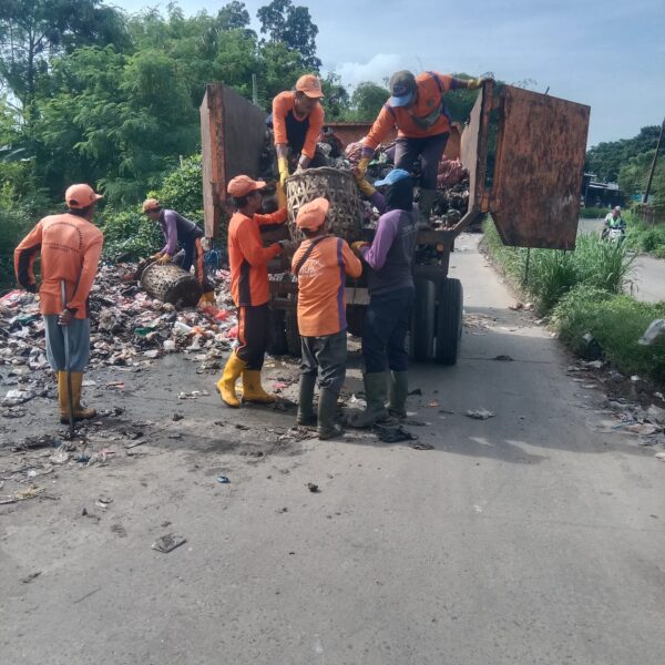 Gempuran Sampah Jalan Baru Sentiong Belum Jadi Solusi Atasi Persoalan Sampah