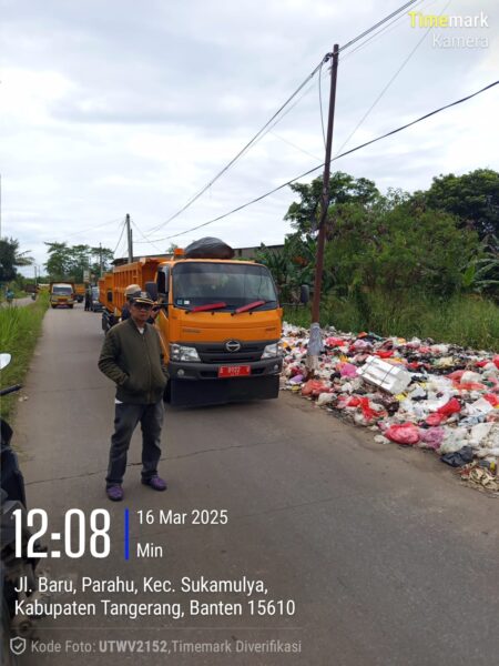 UPT DLHK Wilayah II Balaraja – Jayanti Gempuran Sampah Kembali di Jalan Baru Sentiong