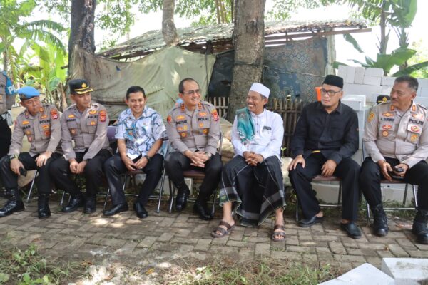 Safari Ramadhan, Kapolresta Tangerang Kunjungi Tokoh Agama di Kecamatan Kresek