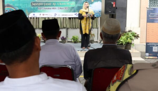 Wabup Intan Hadiri Ramadan Berkah DKM Masjid Jami Al-Ukhuwah