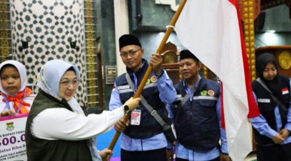 Wakil Bupati Lepas 393 Jamaah Calon Haji dengan Suasana Penuh Haru