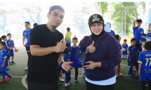 Wabup Intan Dorong Orang Tua Terapkan Pola Parenting Yang Baik Dan Menyenangkan Bagi Anak