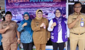 Wabup Intan Monitoring Pelaksanaan Gerebek Posyandu Desa Daon Rajeg