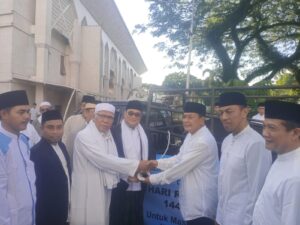 Sapi Qurban Seberat Satu Ton Bantuan Presiden Bapak Prabowo Subianto Untuk Masjid Agung Al-Amjad