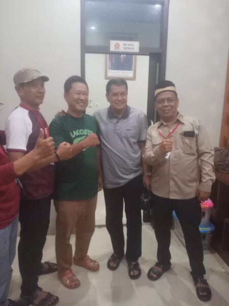 Hadir Bersama Ketua DPC Partai Gerindra Bupati Tangerang Bagikan Daging 11 Ekor Sapi Hewan Qurban