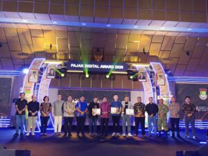 Pemda Kabupaten Tangerang anugrahkan Penghargaan kepada segenap Mitra Usaha Patuh Pajak