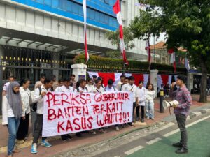 Mahasiswa Kembali Demo Kemendagri, Terkait Kasus Etik Gubernur Banten.