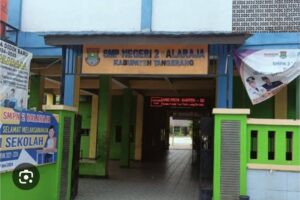 Penjualan Seragam Sekolah Jadi Sorotan Awak Media Dan Lembaga Swadaya Masyarakat